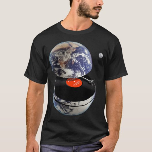 DJ Earth T-shirt (Voorkant)