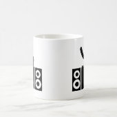 DJ KOFFIEMOK (Center)