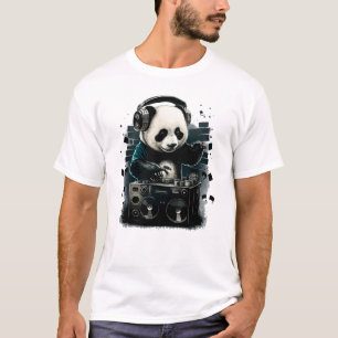 Dj Panda met hoofdtelefoonmuziek T-shirt