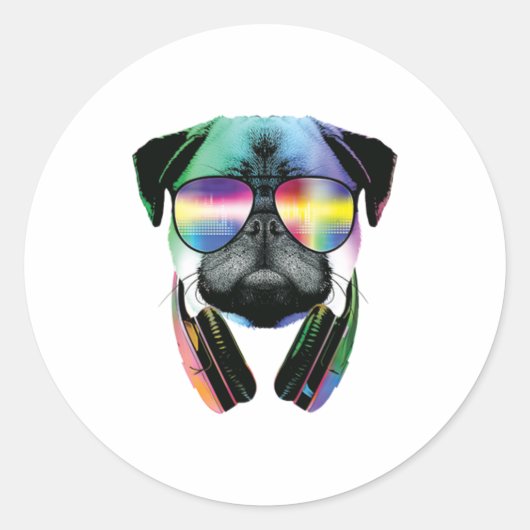 Dj-pug met hoofdtelefoon en zonnebrillen ronde sticker (Voorkant)