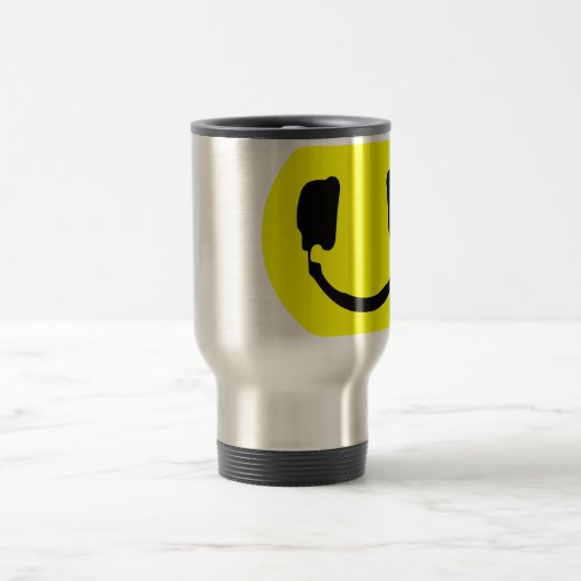 DJ REISBEKER (Center)