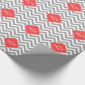 Dk Gray Lg Chevron Coral Red Quatrefoil 3 Monogram Cadeaupapier (Hoek)