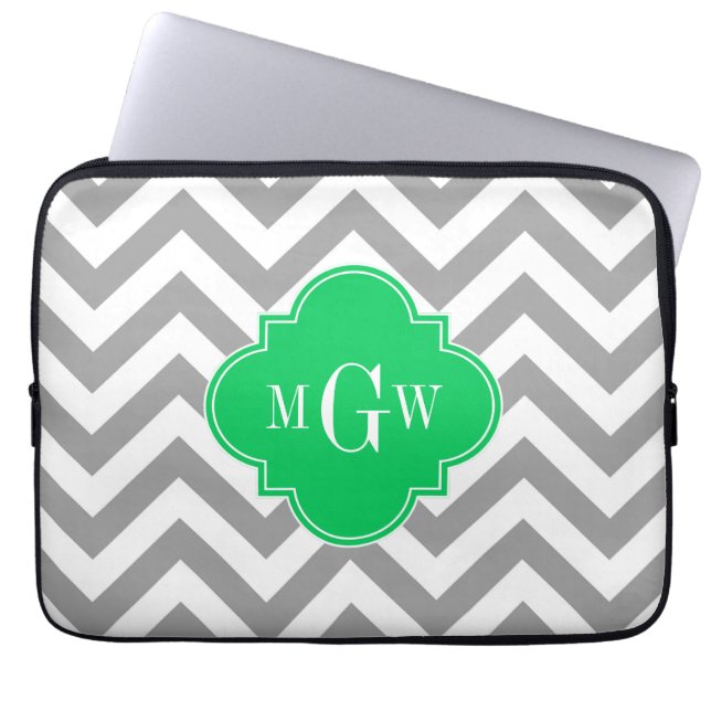 Dk Gray Lg Chevron Emerald Quatrefoil 3 Monogram Laptop Sleeve (Voorkant)