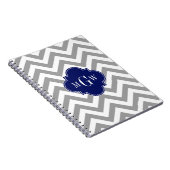 Dk Gray Lg Chevron Navy Quatrefoil 3 Monogram Notitieboek (Rechterzijde)