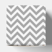 Dk Gray White LG Chevron Pineapple Naam Monogram Bedankdoosjes (Bovenkant)