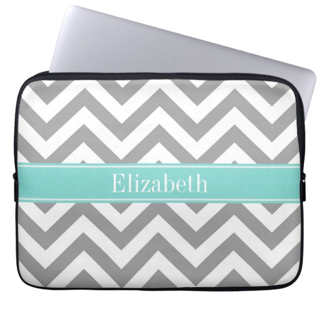 Dk Gray White LG Chevron Turquoise Name Monogram Laptop Sleeve (Voorkant)