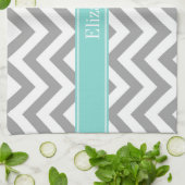 Dk Gray White LG Chevron Turquoise Name Monogram Theedoek (Gevouwen)