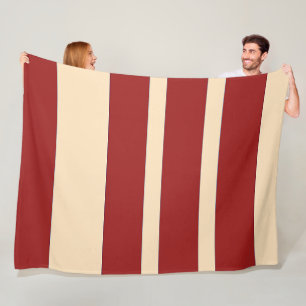 Dk rood + roomkleurige brede strepen fleece deken