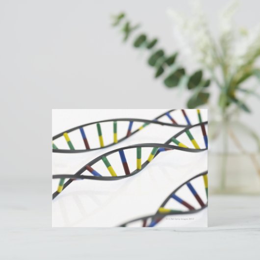 DNA-moleculen (deoxyribonucleïnezuur). Briefkaart (Staand voorkant)