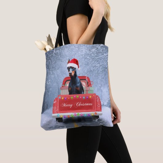 Doberman Dog in sneeuw, met Kerstmis Tote Bag (Dichtbij)