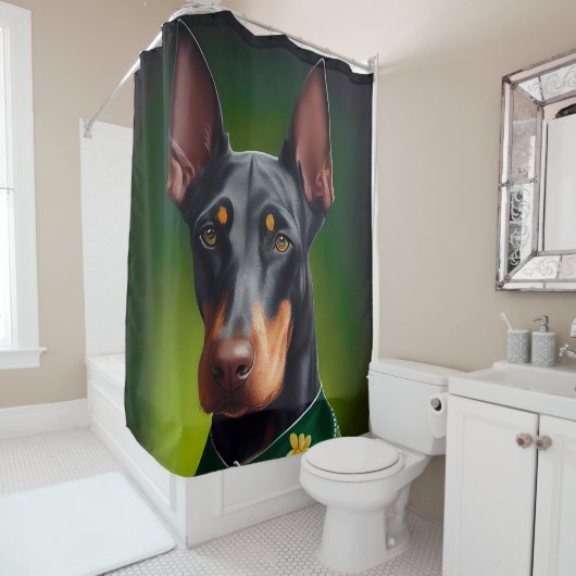 Doberman Dog in St. Patrick's Day Dress Douchegordijn (In situ)