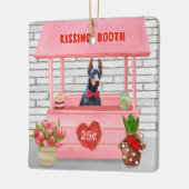 Doberman Dog Valentijnsdag Kissing Booth Keramisch Ornament (Links)