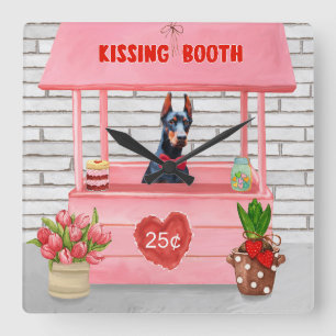 Doberman Dog Valentijnsdag Kissing Booth Vierkante Klok