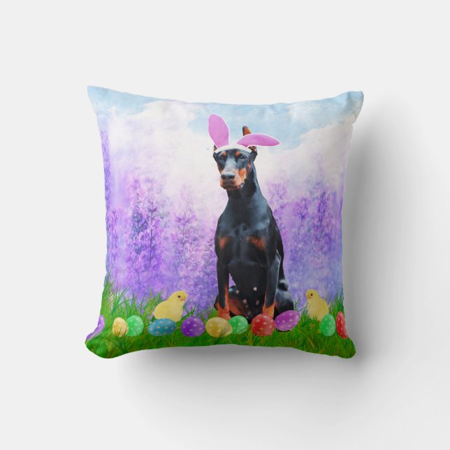 Doberman Hond met Paaseieren Konijnenkuikens Kussen (Voorkant)