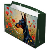 Doberman in a field of flowers groot cadeauzakje (Achterkant Gekanteld)