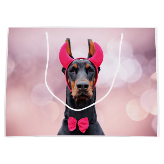 Doberman in Devil Costume Groot Cadeauzakje (Voorkant)
