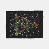 Doberman kerstboom bedekt door vlieglicht fleece deken (Voorkant (Horizontaal))