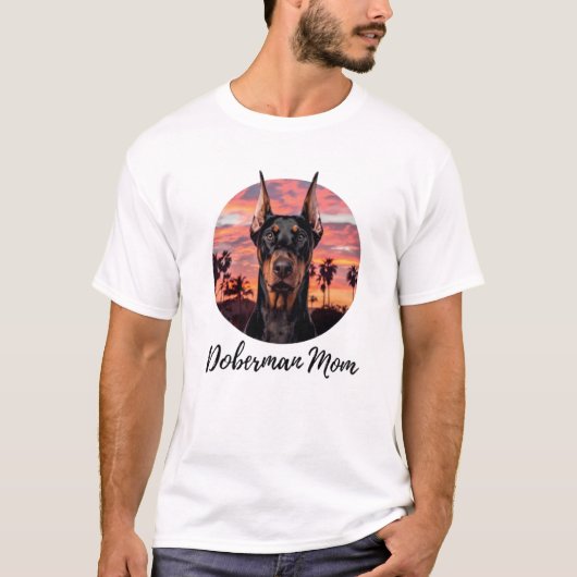 Doberman mama t-shirt (Voorkant)
