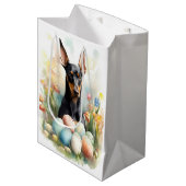 Doberman met paaseieren medium cadeauzakje (Voorkant Gekanteld)