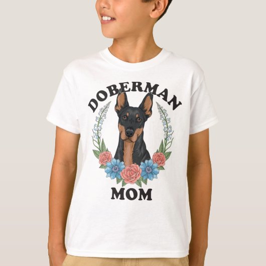 Doberman Mom Ever T-shirt (Voorkant)