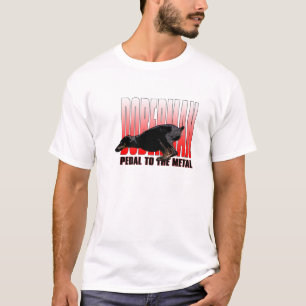 Doberman, Pedal naar het metaal T-shirt