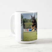 Doberman Pinscher Elegant Coffee Mok (Voorkant links)