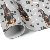 Doberman Pinscher Hond Poot Print Patroon Cadeaupapier (Rol Hoek)