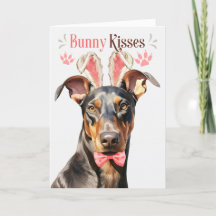 Doberman Pinscher in Bunny Ears voor Pasen