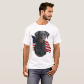 Doberman Pinscher- onbebouwd natuurlijk oor met vl T-shirt (Voorkant volledig)