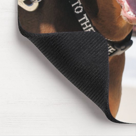 Doberman - Rood - Slecht voor botten Muismat (Hoek)