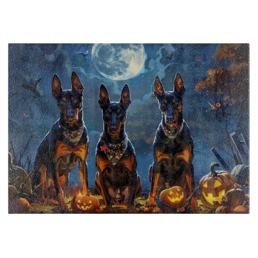 Dobermann Halloween Griezelen Snijplank (Voorkant)
