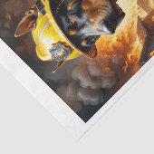 Dobermann hond die fungeert als brandweerman -  tissuepapier (Detail)
