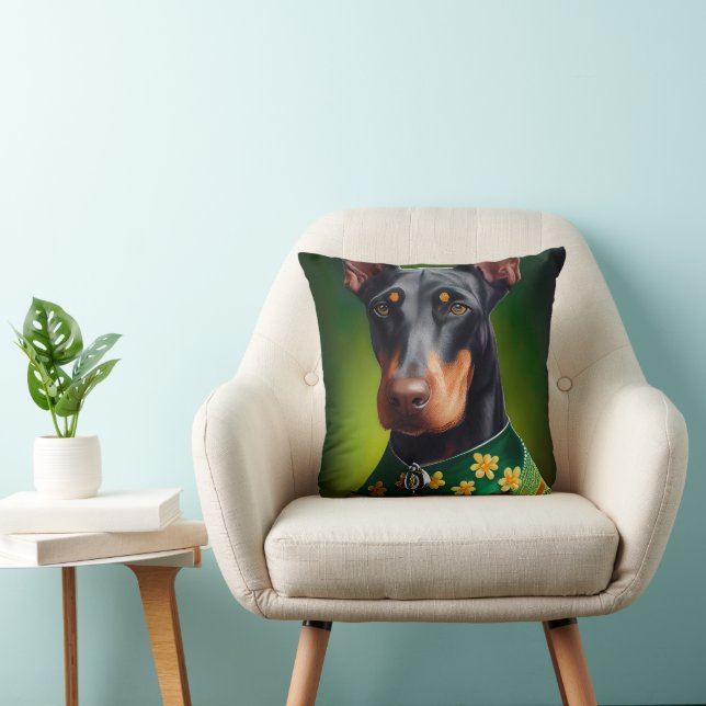 Dobermann-hond in St. Patrick's Day-jurk Kussen (Stoel)