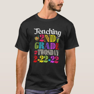 Docent Aka Wiskunde Leerles 2e graad op 2-2 T-shirt