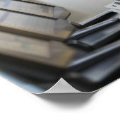 Docent die student helpt in computerlab poster (Hoek)