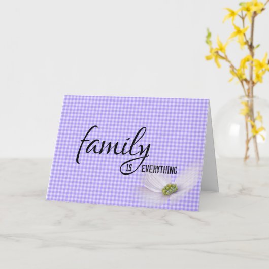 Dochter van de Paarse wet Gingham Birthday Kaart (Gele Bloem)