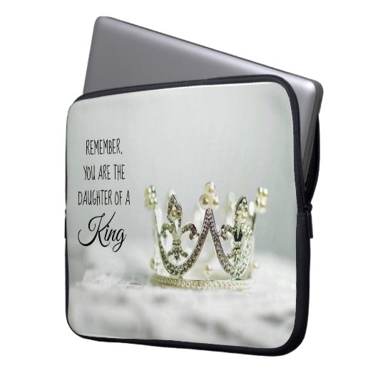 Dochter van een koning met witte kroon laptop sleeve (Voorkant Links)
