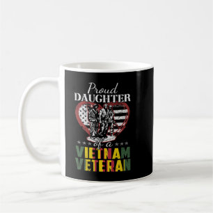Dochter van een Vietnam veteraan T shirt vetera Koffiemok