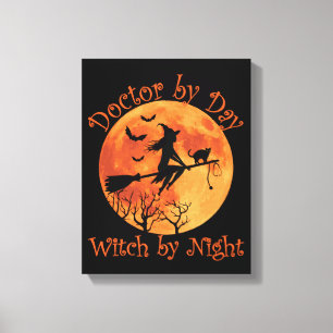 Doctor door Dag Witch door Nacht - Funny Halloween Canvas Afdruk