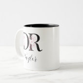 Doctor gepersonaliseerde geschenken voor haar Dr.  Tweekleurige Koffiemok (Voorkant links)