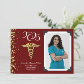 Doctor Gold Afstuderen Aankondiging Maroon Foto (Staand voorkant)