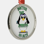Doctor in de dienst Pinguïn (vrouw) Metalen Ornament (Rechts)