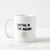 Doctor in de maaltijd koffiemok (Links)
