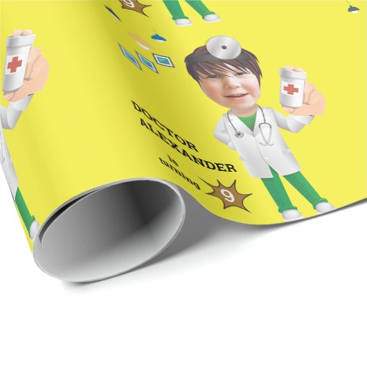 Doctor Medical BOY Fotosensationele FUN Birthday Cadeaupapier (Rol Hoek)