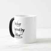 DOCTOR MET KOFFIE MAGISCHE MOK (Voorkant links)