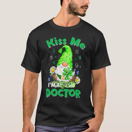 Doctor Nurse Gnomes St Patrick's Day Nursing T-shirt (Voorkant)