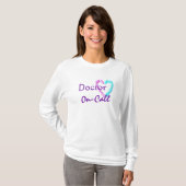 Doctor On-Call in het wit T-shirt (Voorkant volledig)