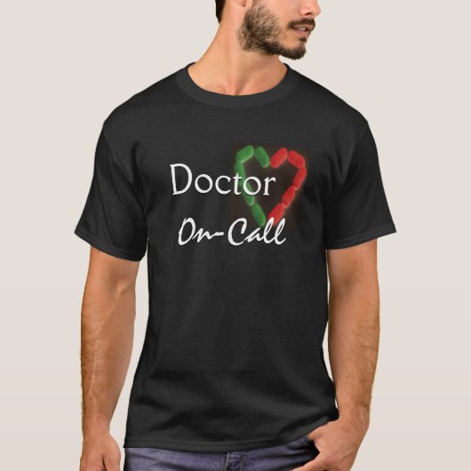 Doctor On-Call in zwart T-shirt (Voorkant)