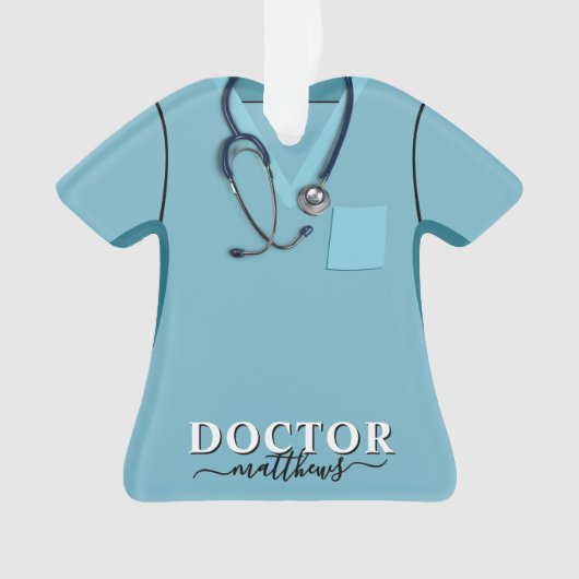 Doctor Scrubs Stethoscoop Blauw Shirt Kerstmis Ornament (voorkant)
