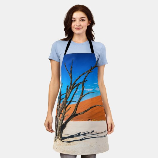 Dode boom in Deadvlei, Namibië Schort (Gedragen)